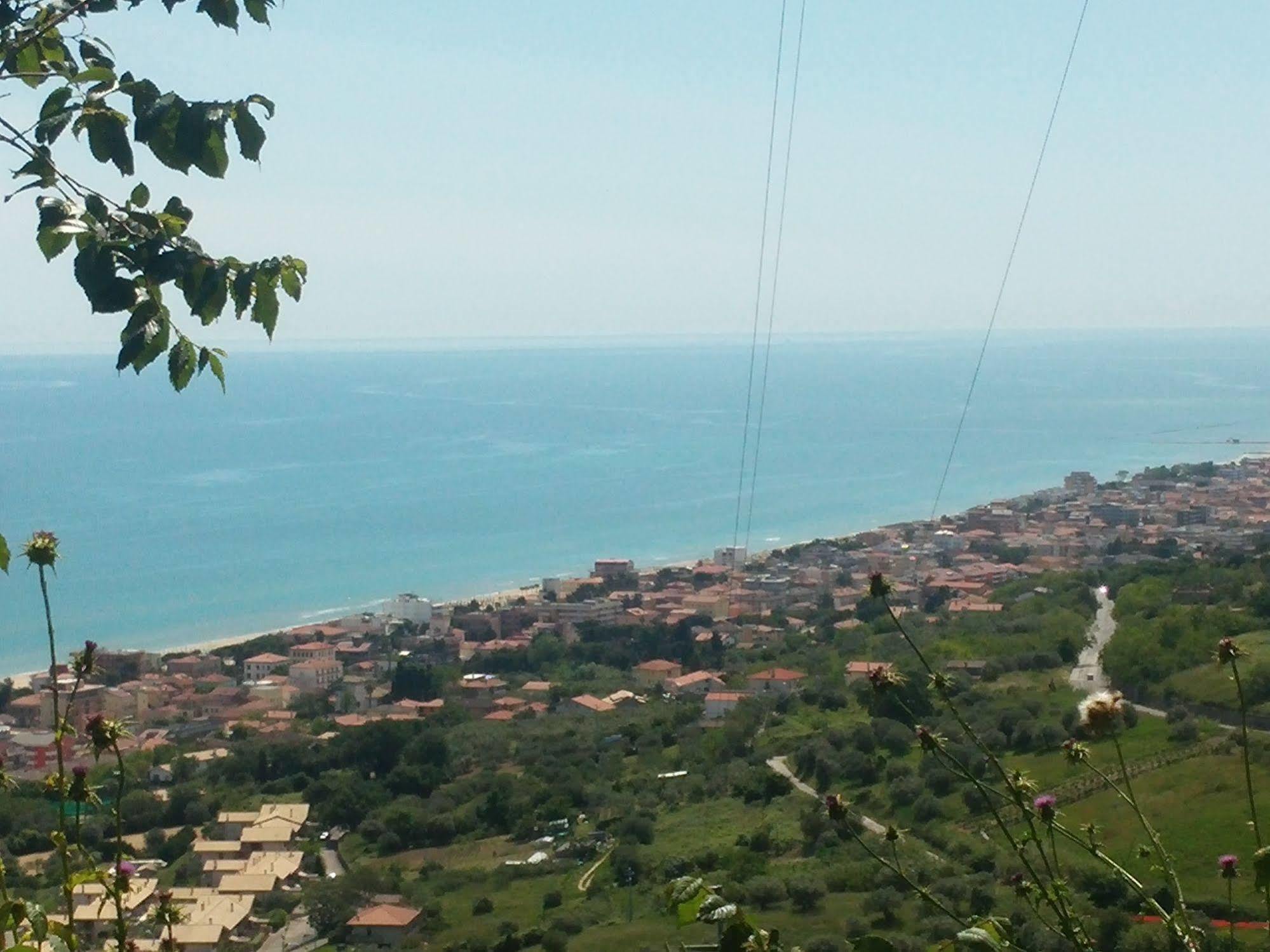 B&B Santa Lucia Silvi Paese Exterior photo